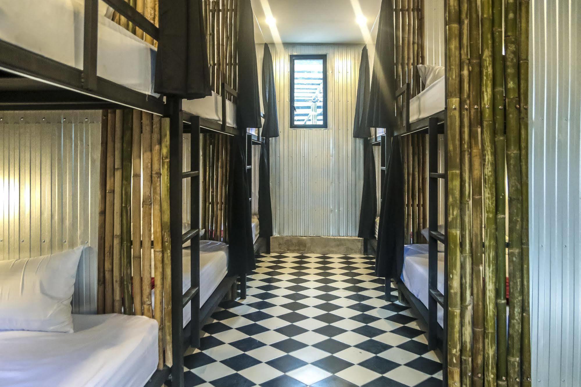 Phanganist Hostel Koh Phangan Thongsala Exterior photo